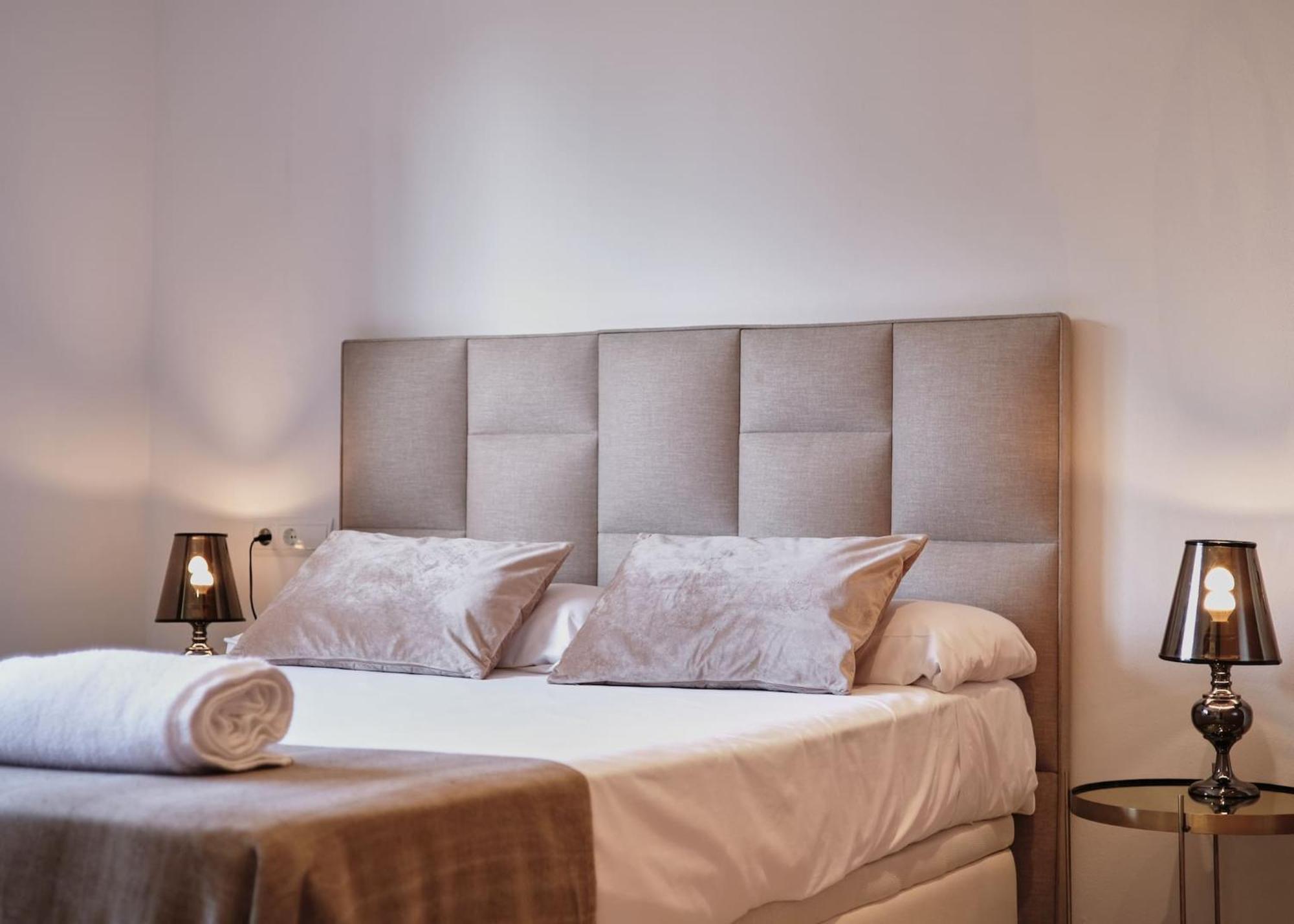 Villa Romeo 2Km From Ibiza Town And 1Km From Talamanca Beach Santa Eularia des Riu Buitenkant foto