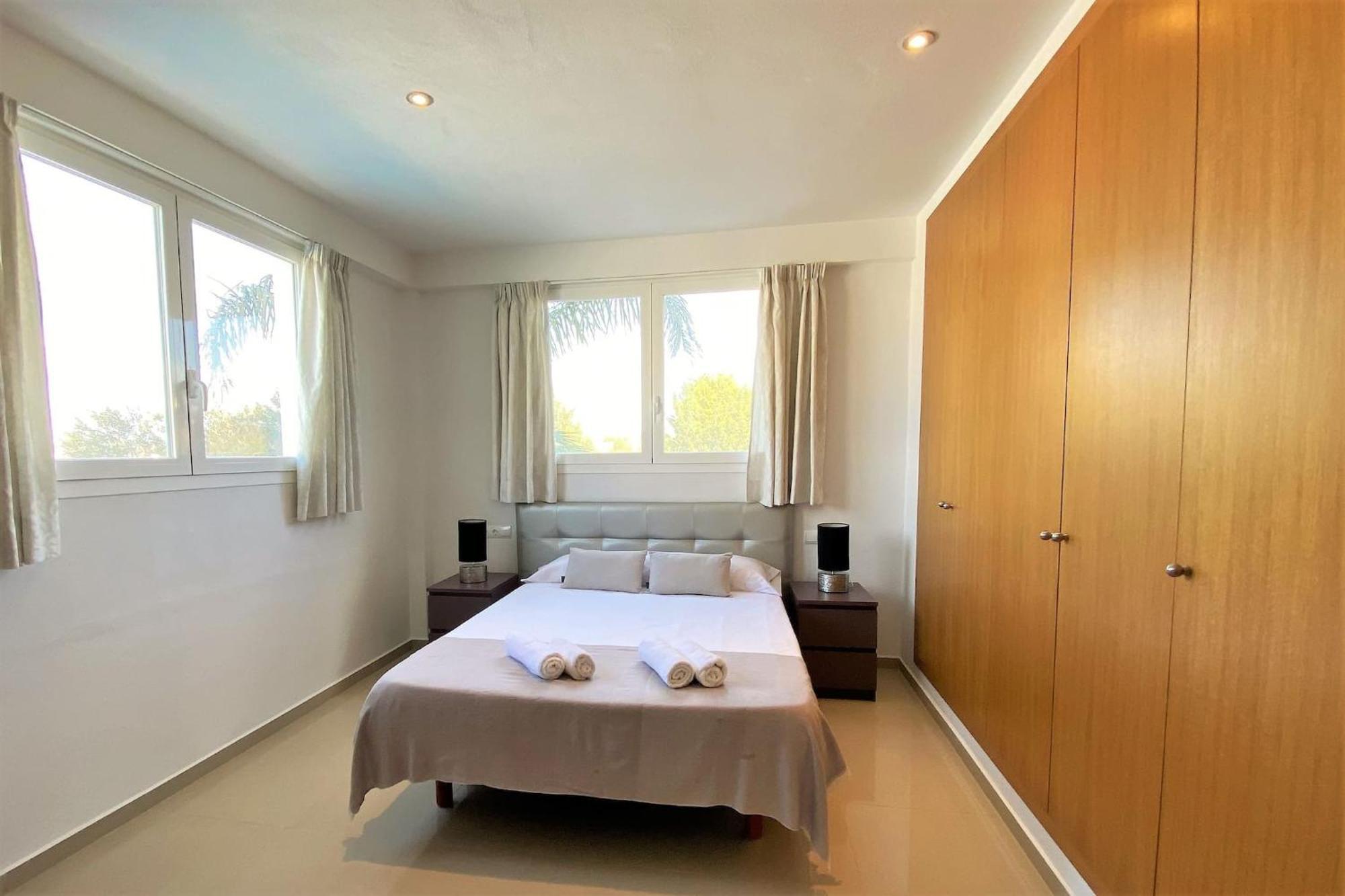Villa Romeo 2Km From Ibiza Town And 1Km From Talamanca Beach Santa Eularia des Riu Buitenkant foto