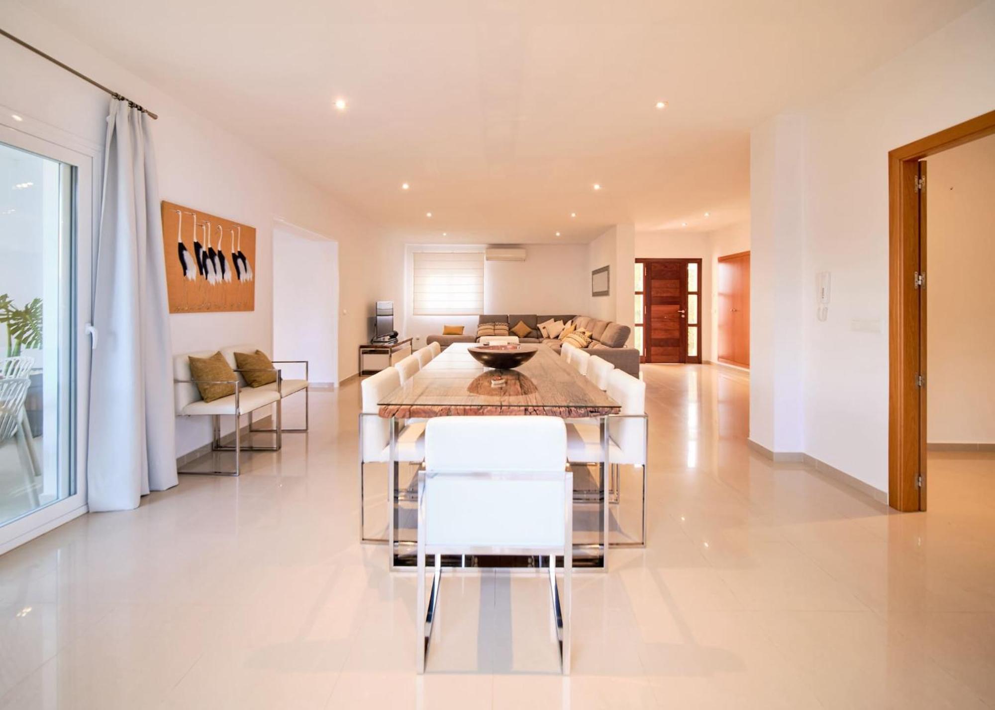 Villa Romeo 2Km From Ibiza Town And 1Km From Talamanca Beach Santa Eularia des Riu Buitenkant foto