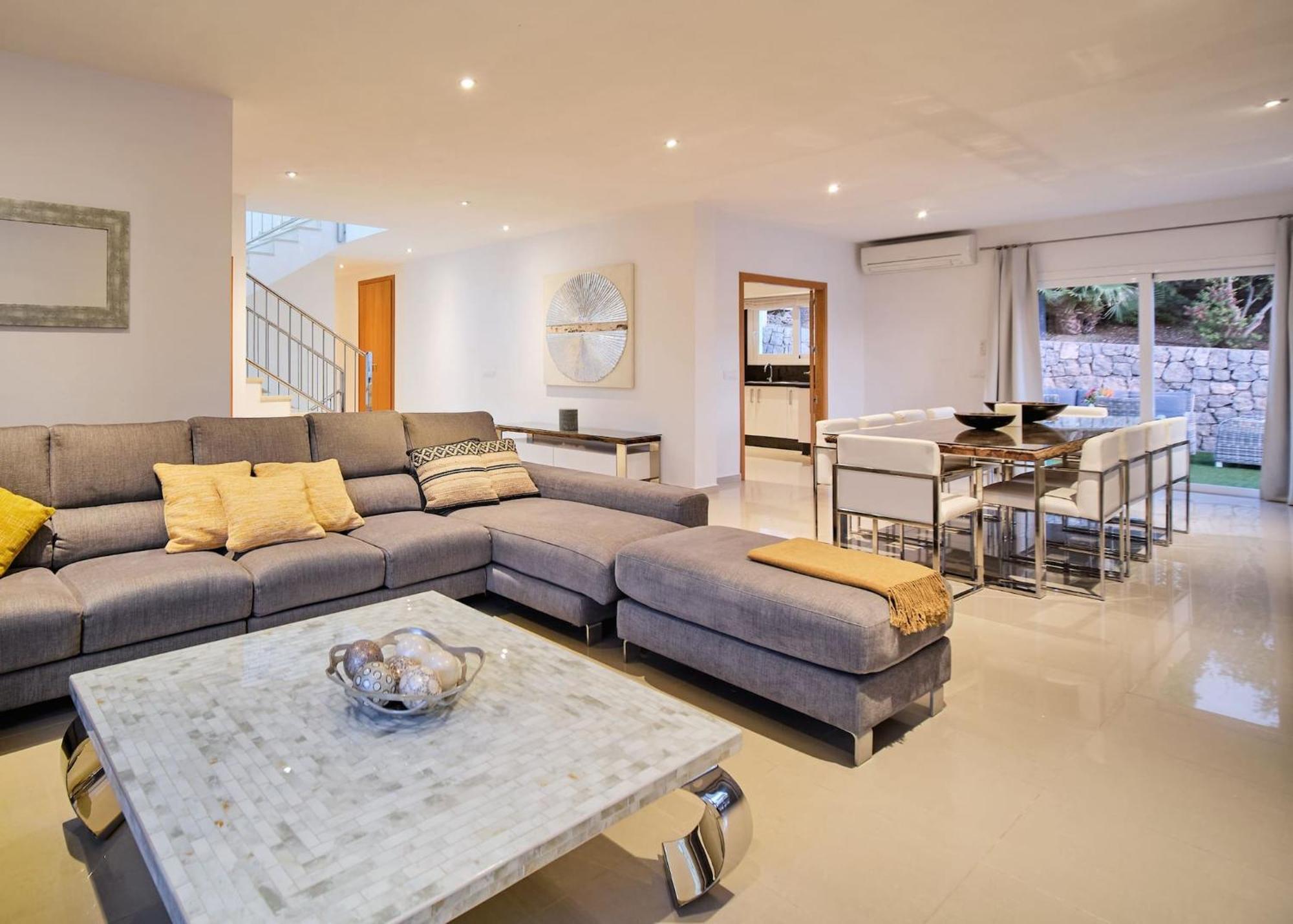 Villa Romeo 2Km From Ibiza Town And 1Km From Talamanca Beach Santa Eularia des Riu Buitenkant foto
