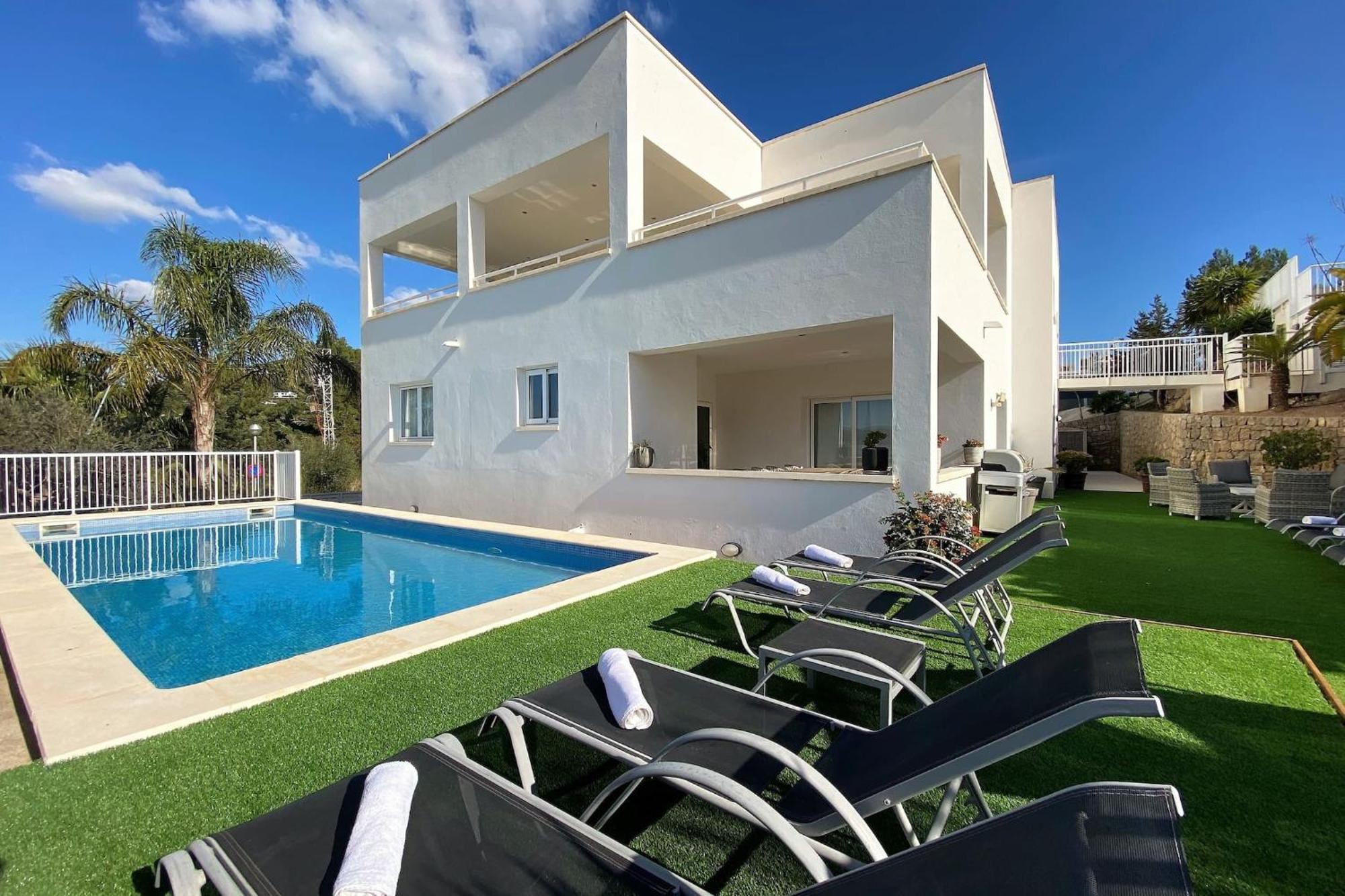 Villa Romeo 2Km From Ibiza Town And 1Km From Talamanca Beach Santa Eularia des Riu Buitenkant foto