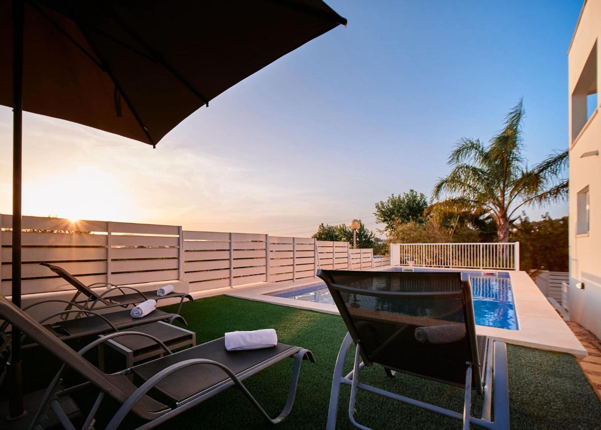 Villa Romeo 2Km From Ibiza Town And 1Km From Talamanca Beach Santa Eularia des Riu Buitenkant foto