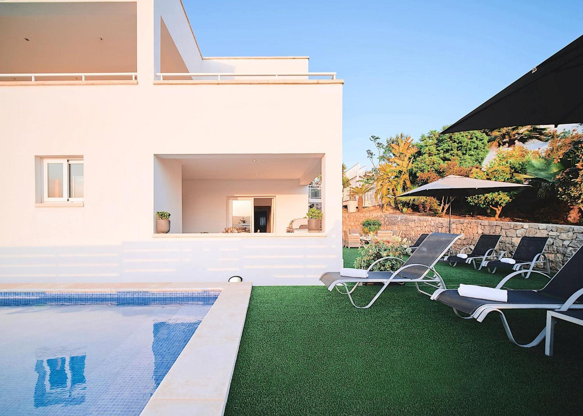 Villa Romeo 2Km From Ibiza Town And 1Km From Talamanca Beach Santa Eularia des Riu Buitenkant foto